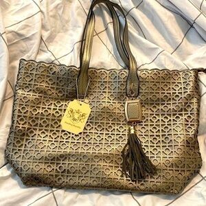 HANDBAG Republic grey circle square  with tassel, zipper pockets grey and silver